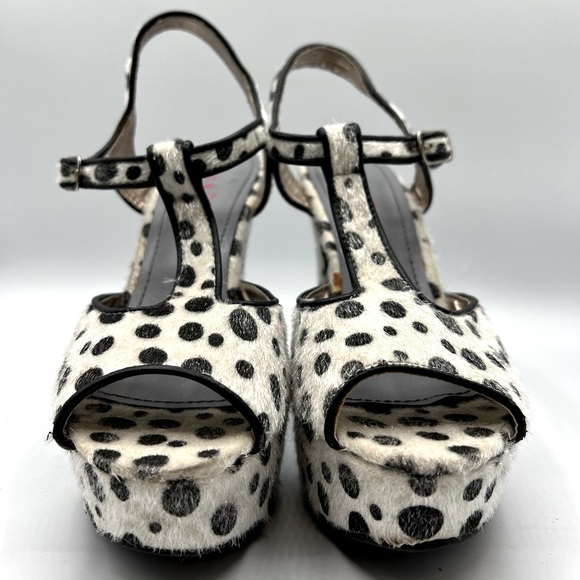 Funky B/w Polka dot platform heels - Picture 4 of 9